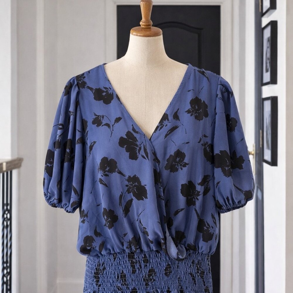 Ninety Blouse Ladies XL Blue & Black  Floral Loose Top